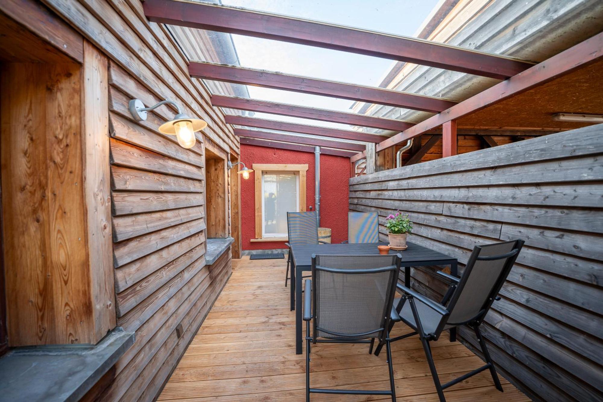 Haus Unterm Mammutbaum - Elberadweg Appartement Maagdenburg Buitenkant foto