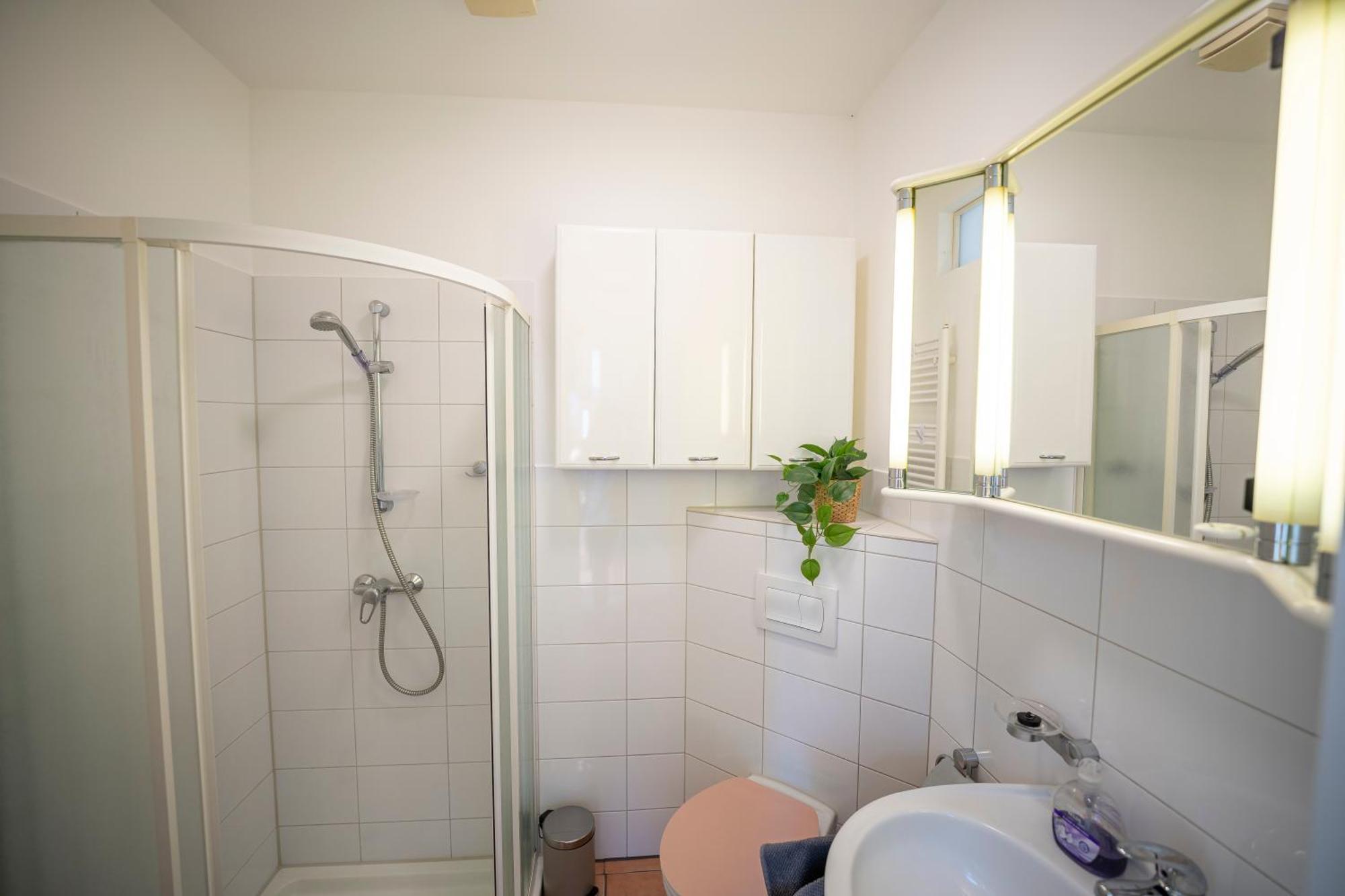 Haus Unterm Mammutbaum - Elberadweg Appartement Maagdenburg Buitenkant foto