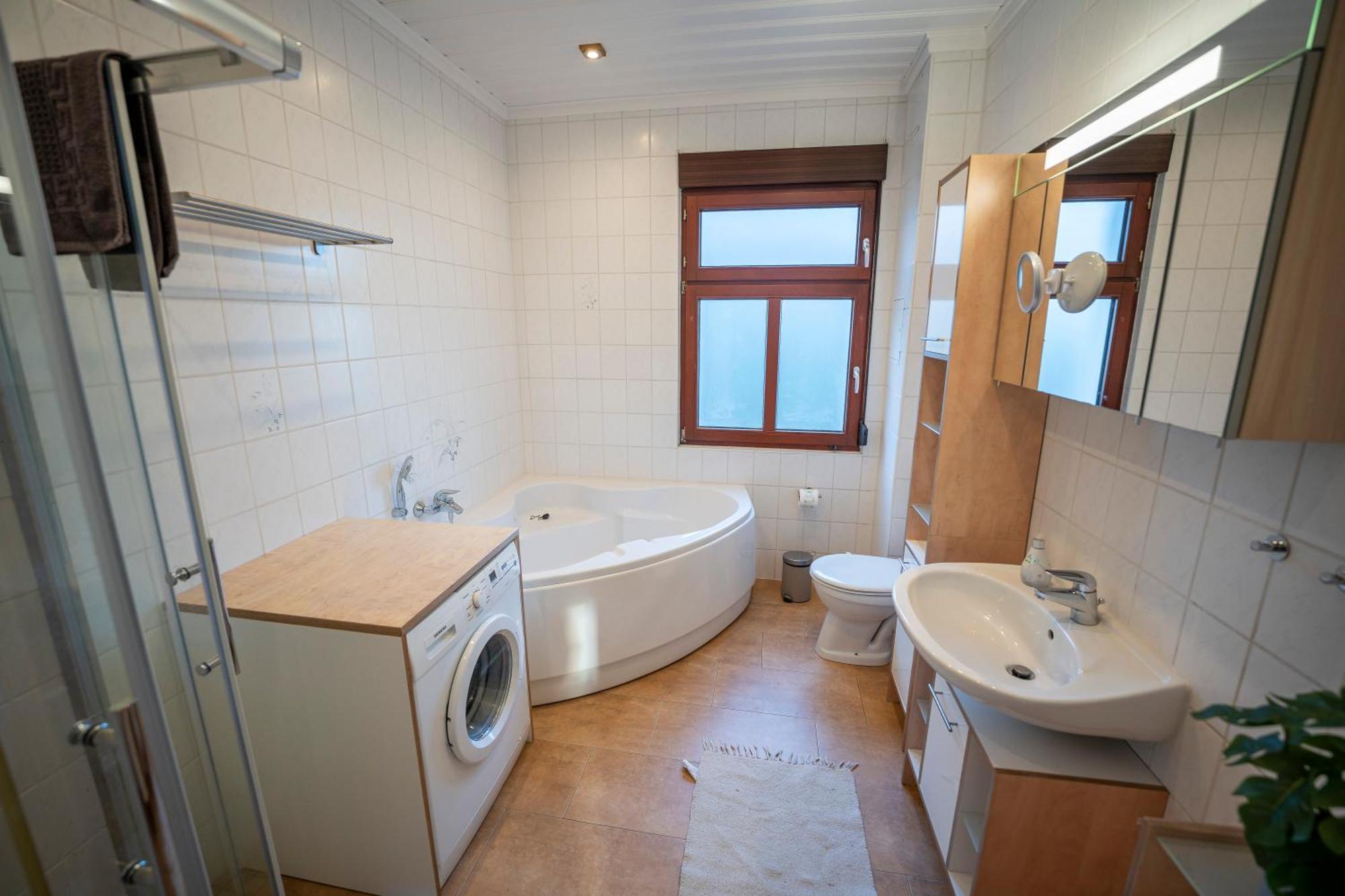 Haus Unterm Mammutbaum - Elberadweg Appartement Maagdenburg Buitenkant foto