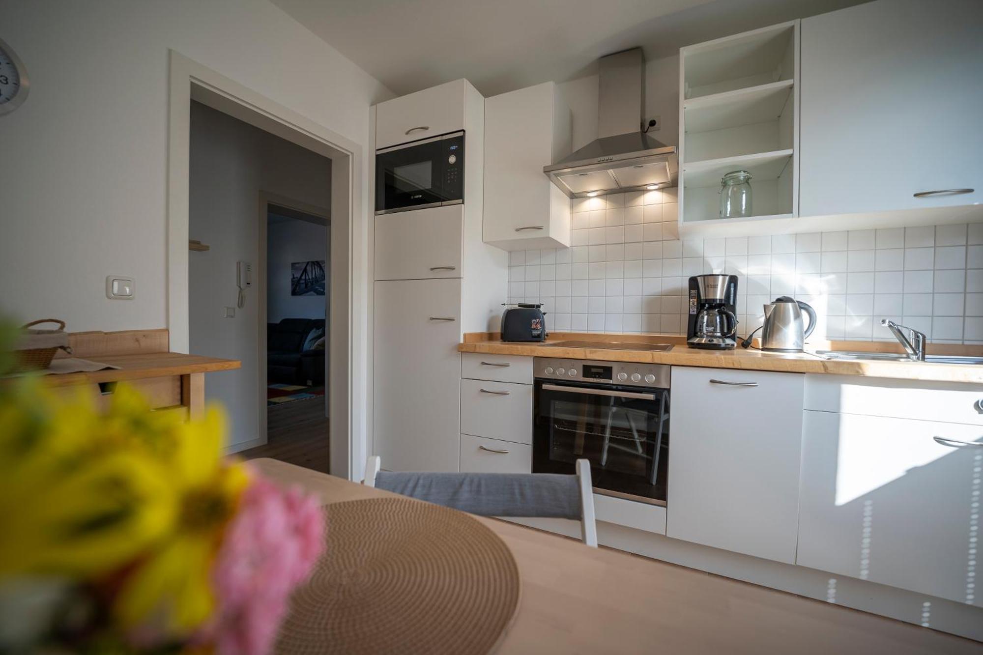 Haus Unterm Mammutbaum - Elberadweg Appartement Maagdenburg Buitenkant foto