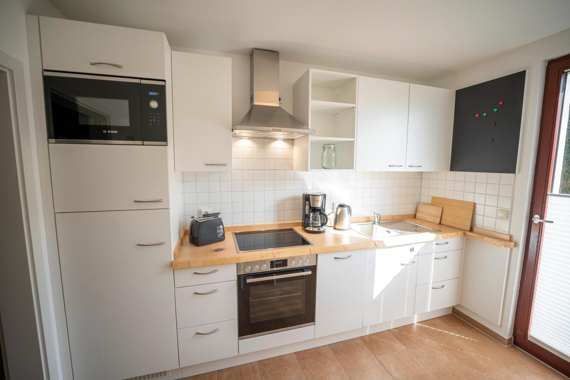 Haus Unterm Mammutbaum - Elberadweg Appartement Maagdenburg Buitenkant foto